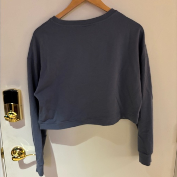 Mia West cropped long sleeve - Picture 2 of 2